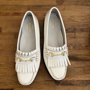 Bass Weejuns lug sole loafers